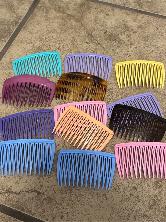 Accessories - Bundle of Colorful Vintage Hair Combs